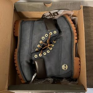 Navy timberlands, us men’s 9, navy and gold, with box